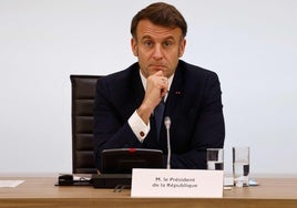 Macron aprovecha la brecha con EE.UU. para intentar asumir el liderazgo europeo sobre la guerra en Ucrania