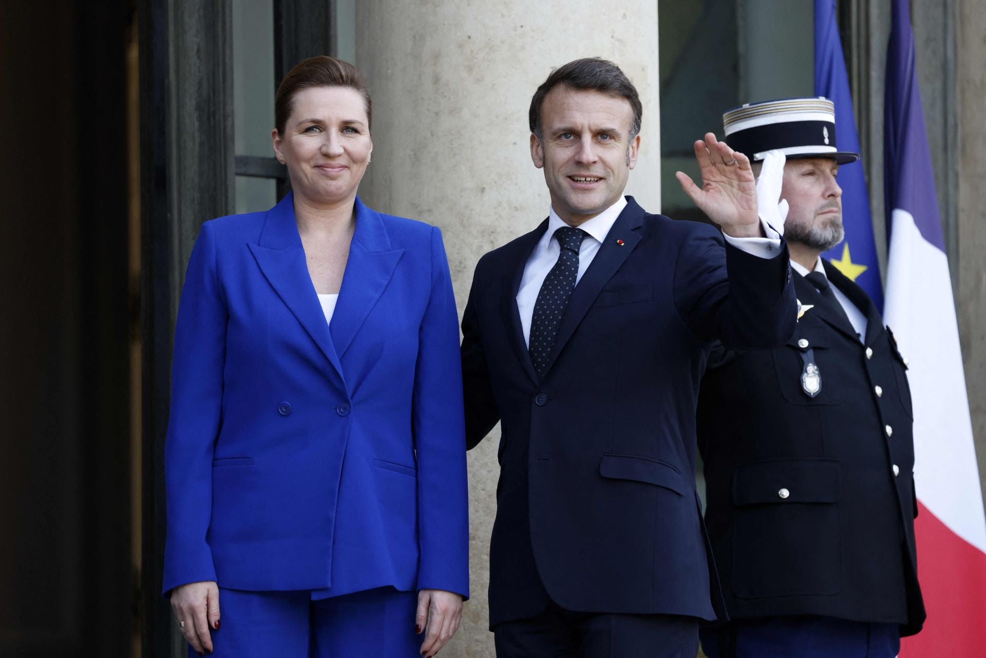Macron recibe a la primera ministra de Dinamarca, Mette Frederiksen,