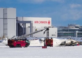 Al menos 18 heridos en el accidente de un avión con 80 personas a bordo en el aeropuerto de Toronto