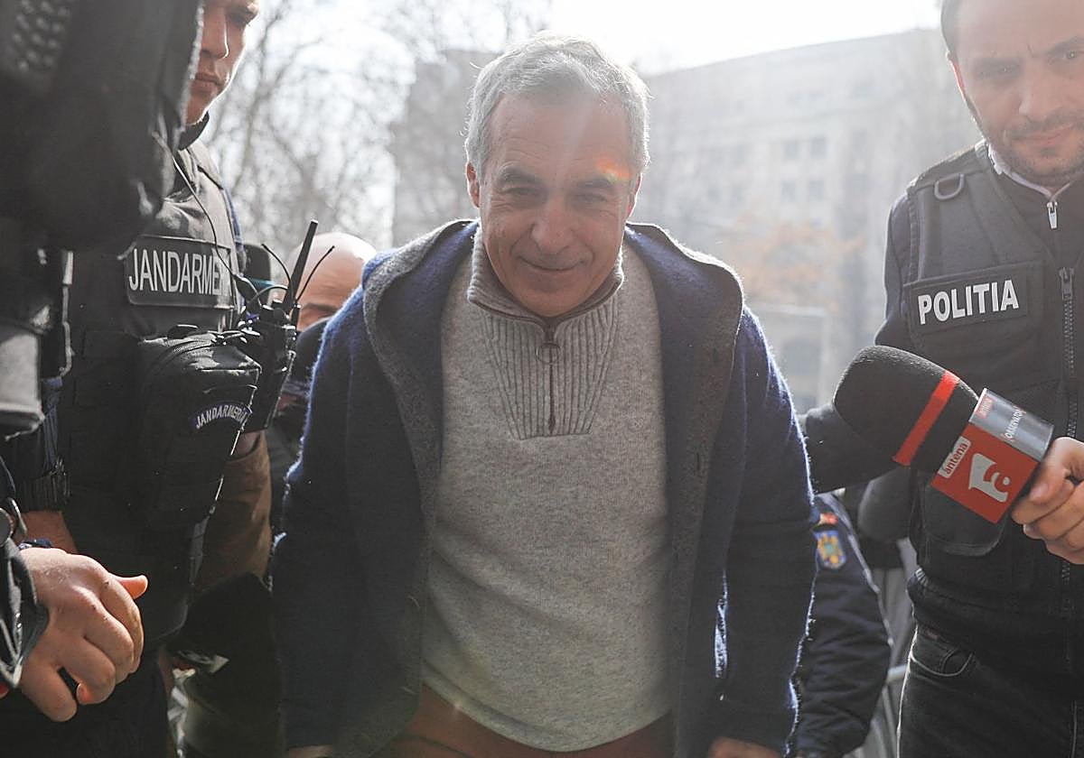 La Fiscalía rumana llama a declarar al candidato de derecha radical Georgescu por la injerencia rusa en las elecciones