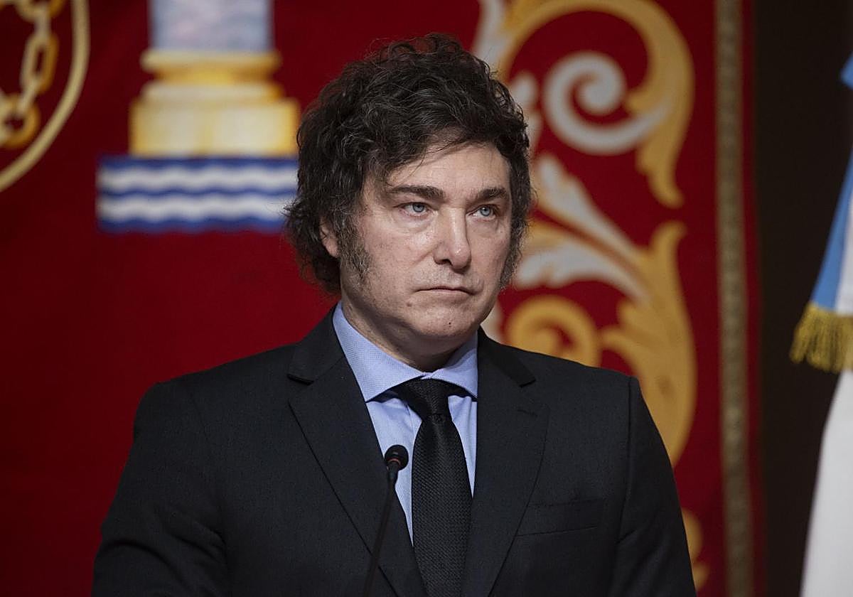 El presidente de Argentina, Javier Milei, recibe la medalla Internacional de la Comunidad de Madrid