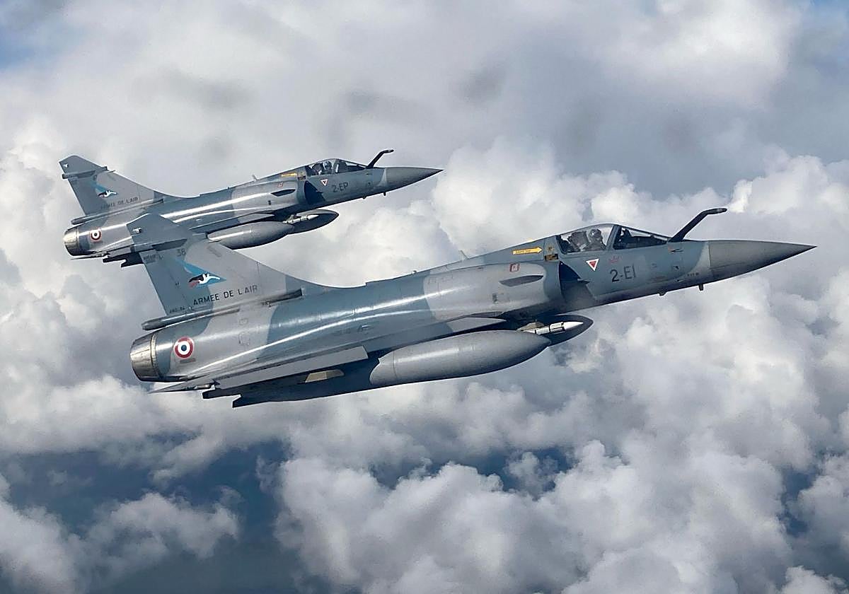 Imagen de archivo de jets franceses que repelieron un ataque ruso en Ucrania