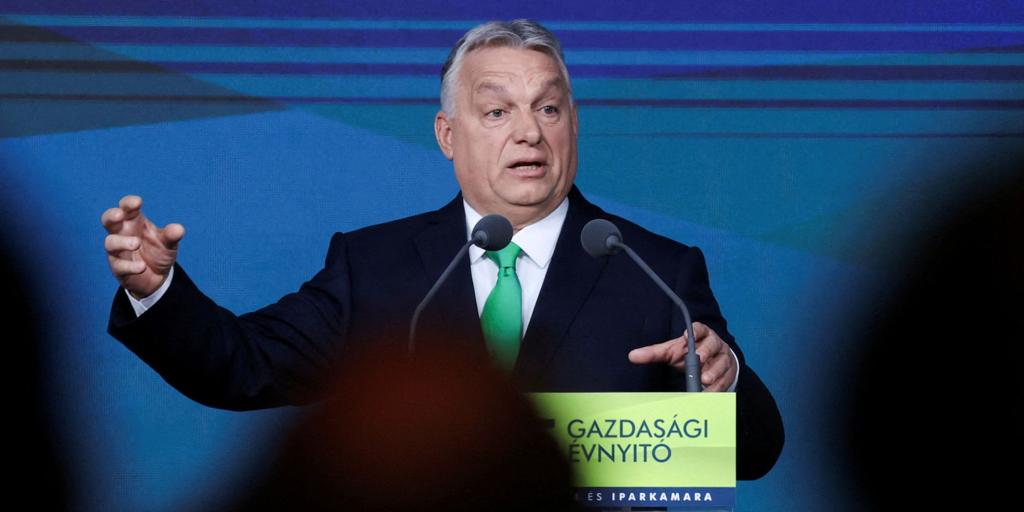 Orbán revocará el pasaporte a los húngaros con doble nacionalidad