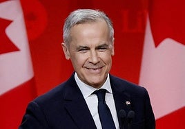 Mark Carney jura como primer ministro de Canadá en medio de las tensiones con Trump sobre los aranceles