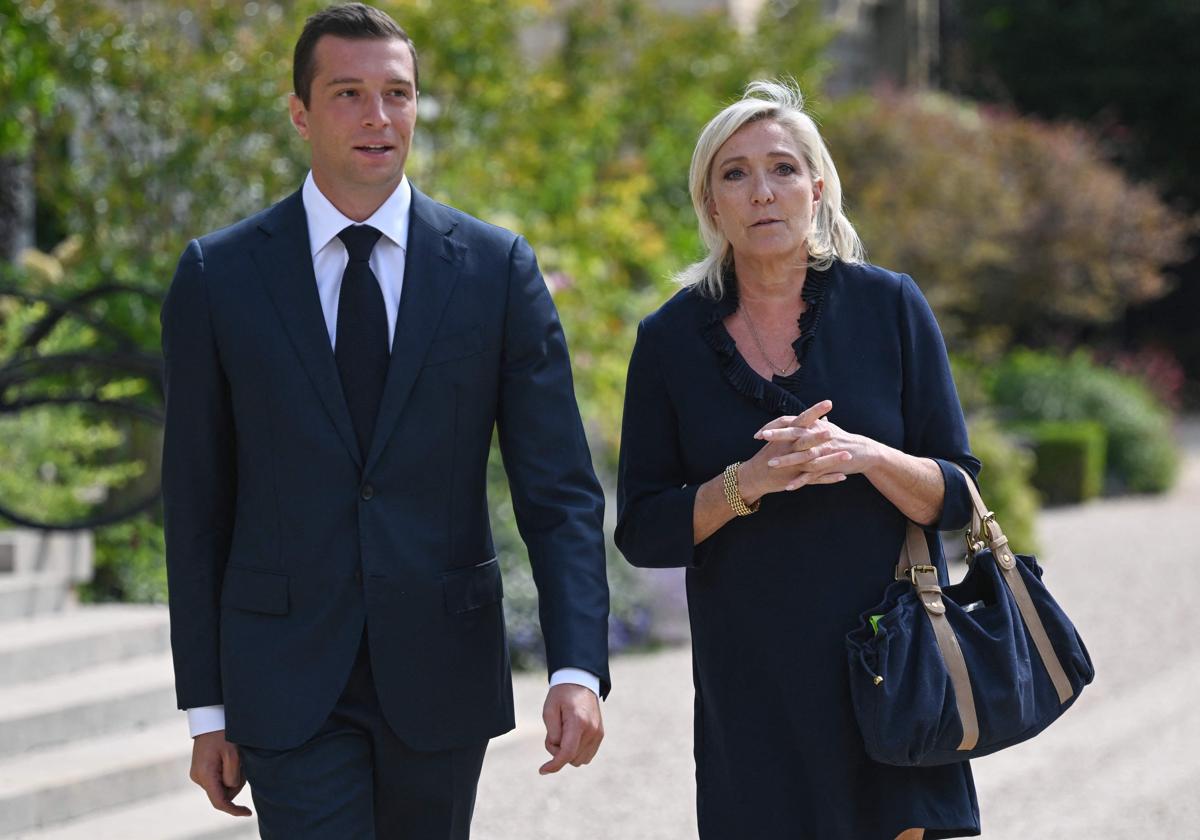 Marine Le Pen junto a Jordan Bardella, en una imagen de 2024