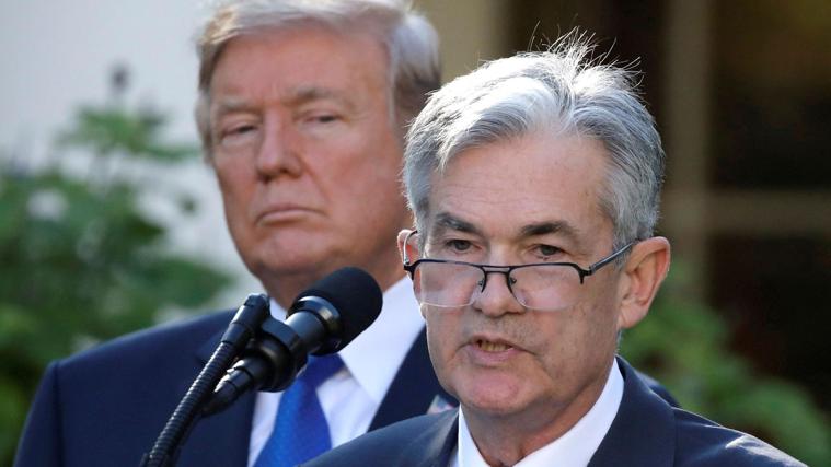 El presidente de la Reserva Federal, Jerome Powell, ante Donald Trump
