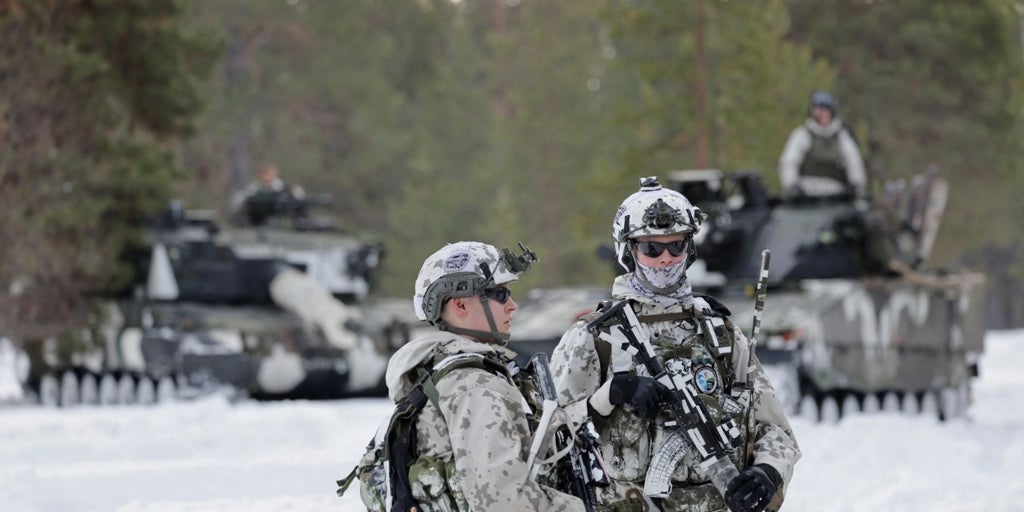 Rusia refuerza su presencia militar cerca de la frontera con Finlandia