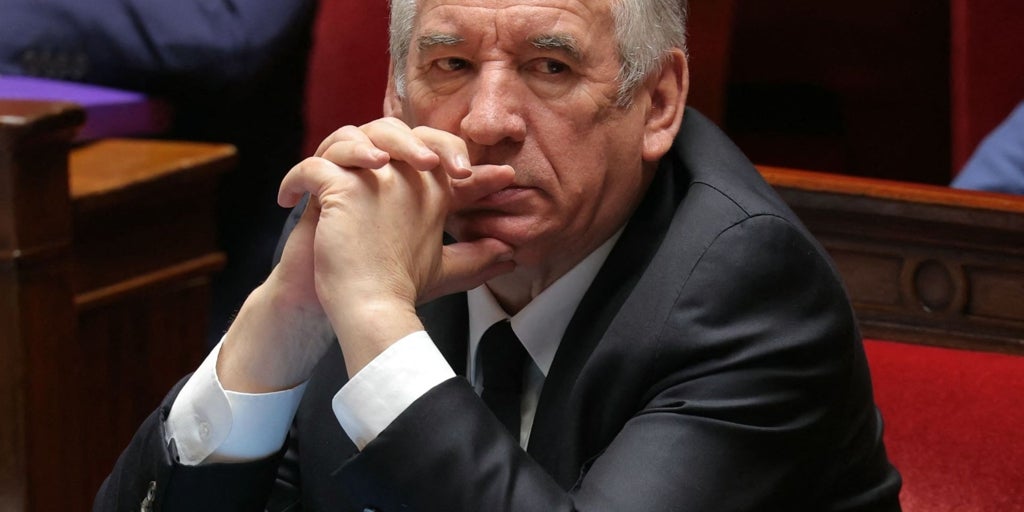 El primer ministro de Francia propone un referéndum para sacar adelante su plan de reforma económica