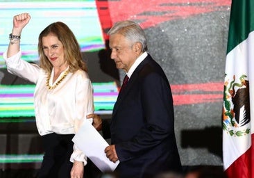 La esposa de López Obrador, de atacar al Rey a pedir la nacionalidad española