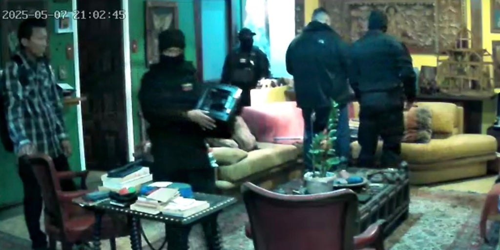 Agentes chavistas allanan la vivienda de una de los opositores liberados de la Embajada argentina en Caracas