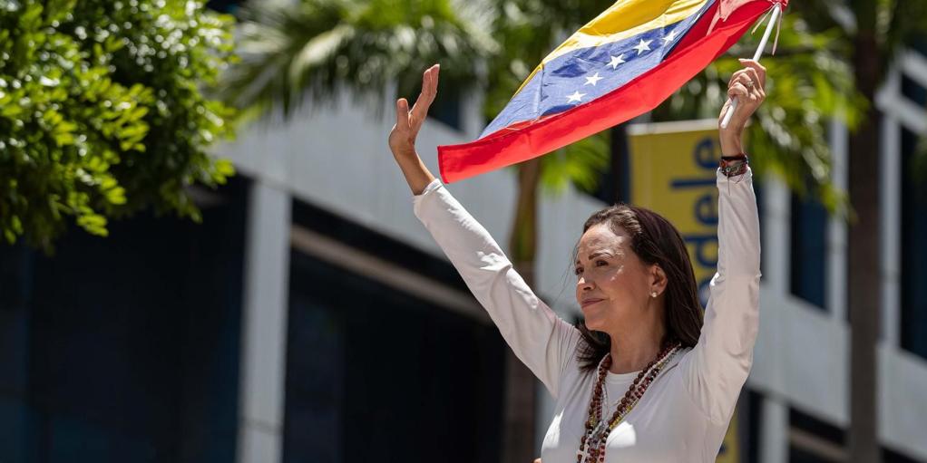 La lucha bajo amenaza y en solitario de María Corina