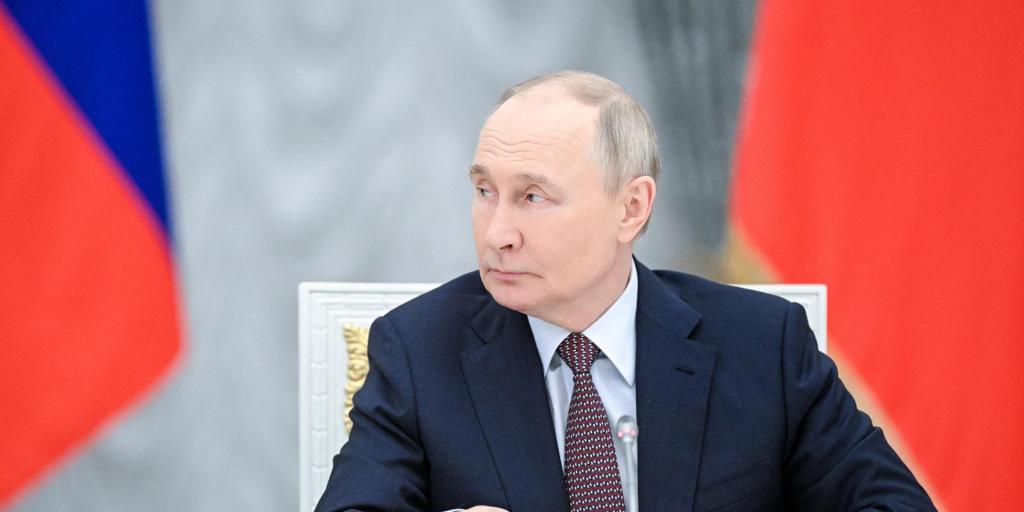 Putin descarta participar en el diálogo sobre Ucrania en Estambul pese a la presión 'in extremis' de Trump