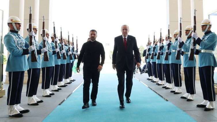 Ucrania y Rusia acuerdan retomar el diálogo directo para acabar con la guerra