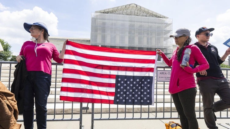 El Supremo debate sobre el gran freno a la agenda de Trump: los bloqueos judiciales a nivel nacional