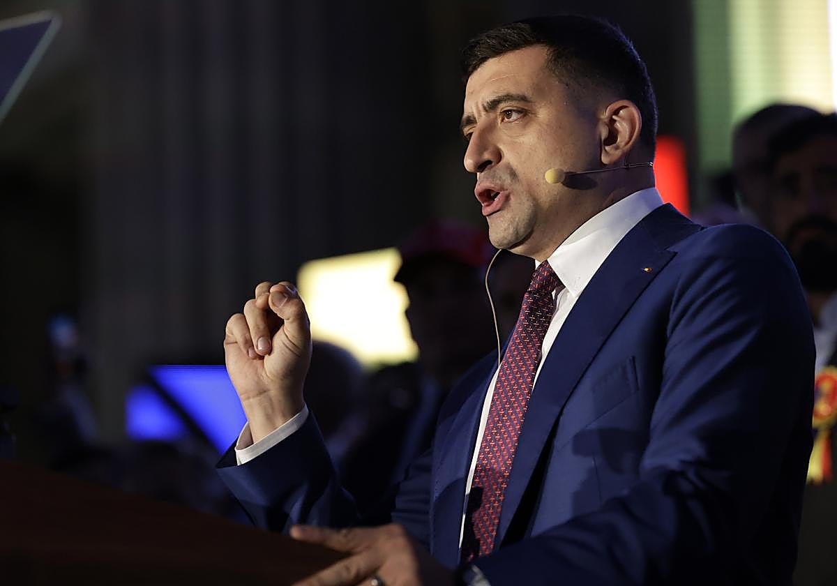 El perderdor de las elecciones presidenciales rumanas y líder del partido soberanista AUR, George Simion