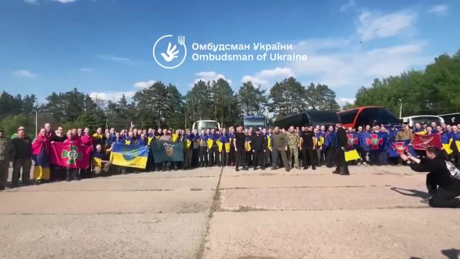 Zelenski anuncia el retorno de los primeros 390 prisioneros del canje de mil por mil