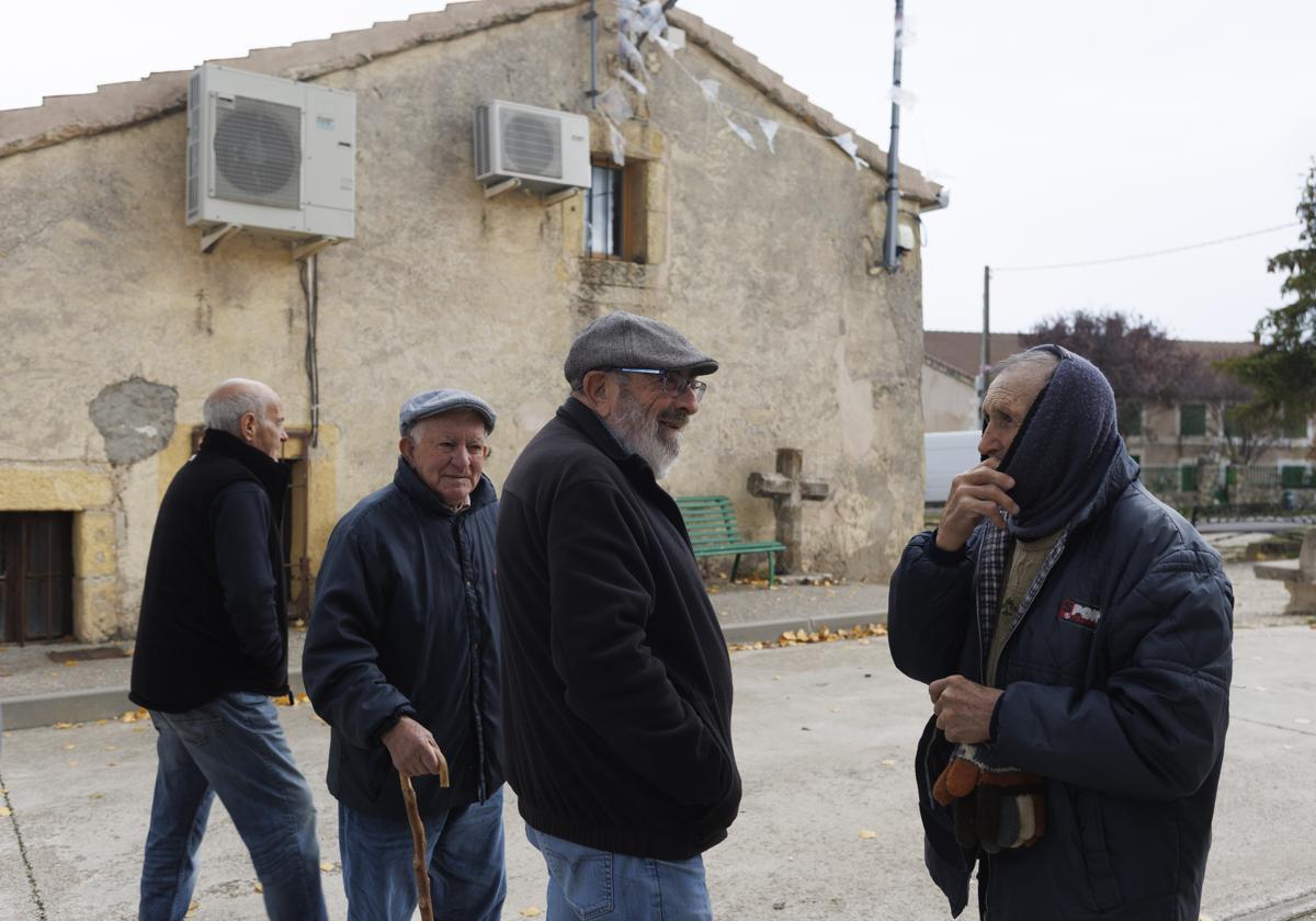 https://s3.abcstatics.com/abc/www/multimedia/internacional/2025/05/23/jubilados-segovia-k9bE-U701019866729Fb-1200x840@diario_abc.jpg