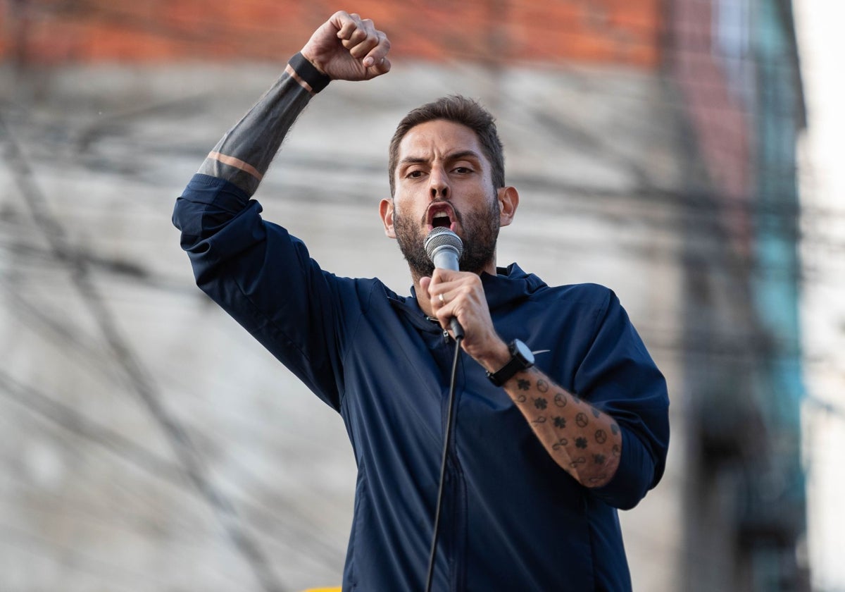 El candidato a la gobernación del estado de Miranda, Juan Requesens