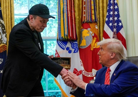 Elon Musk se despide de la Casa Blanca con un ojo morado y sin atajar el déficit: «Esto no es el final»