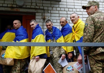 Ucrania y Rusia trabajan en un nuevo intercambio de prisioneros y Kiev exige la repatriación de cientos de niños