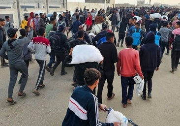 Al menos tres muertos y decenas de heridos por disparos de Israel en un punto de reparto de ayuda en Rafá