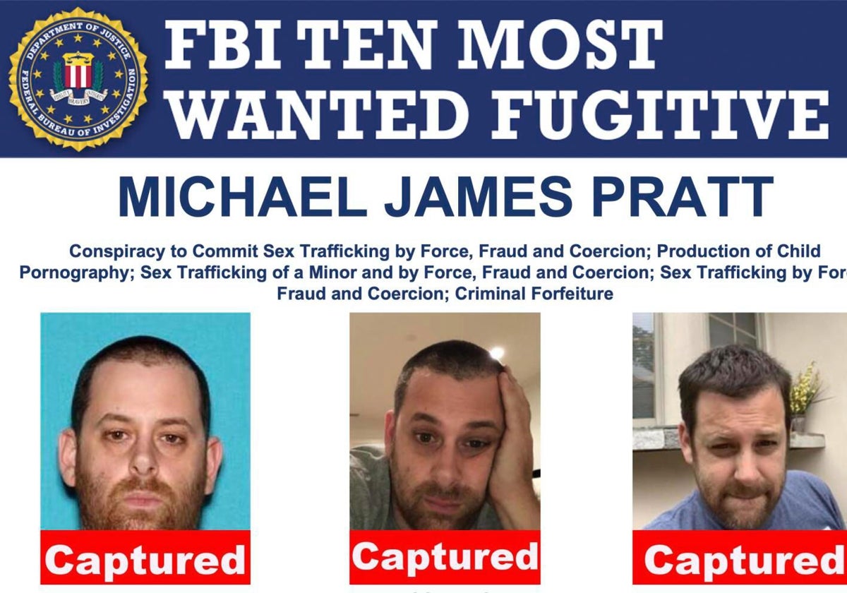 En el centro, Michael James Pratt, fundador de la web pornográfica y declarado culpable por delitos de tráfico sexual