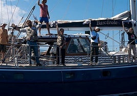 Israel asegura que impedirá la entrada a Gaza del barco de activistas con ayuda humanitaria: «Regresen porque no llegarán»