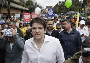 Recibe varios disparos el colombiano Miguel Uribe durante un acto de campaña