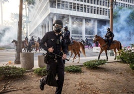 La Policía de Los Ángeles declara ilegales las manifestaciones en todo el centro de la ciudad