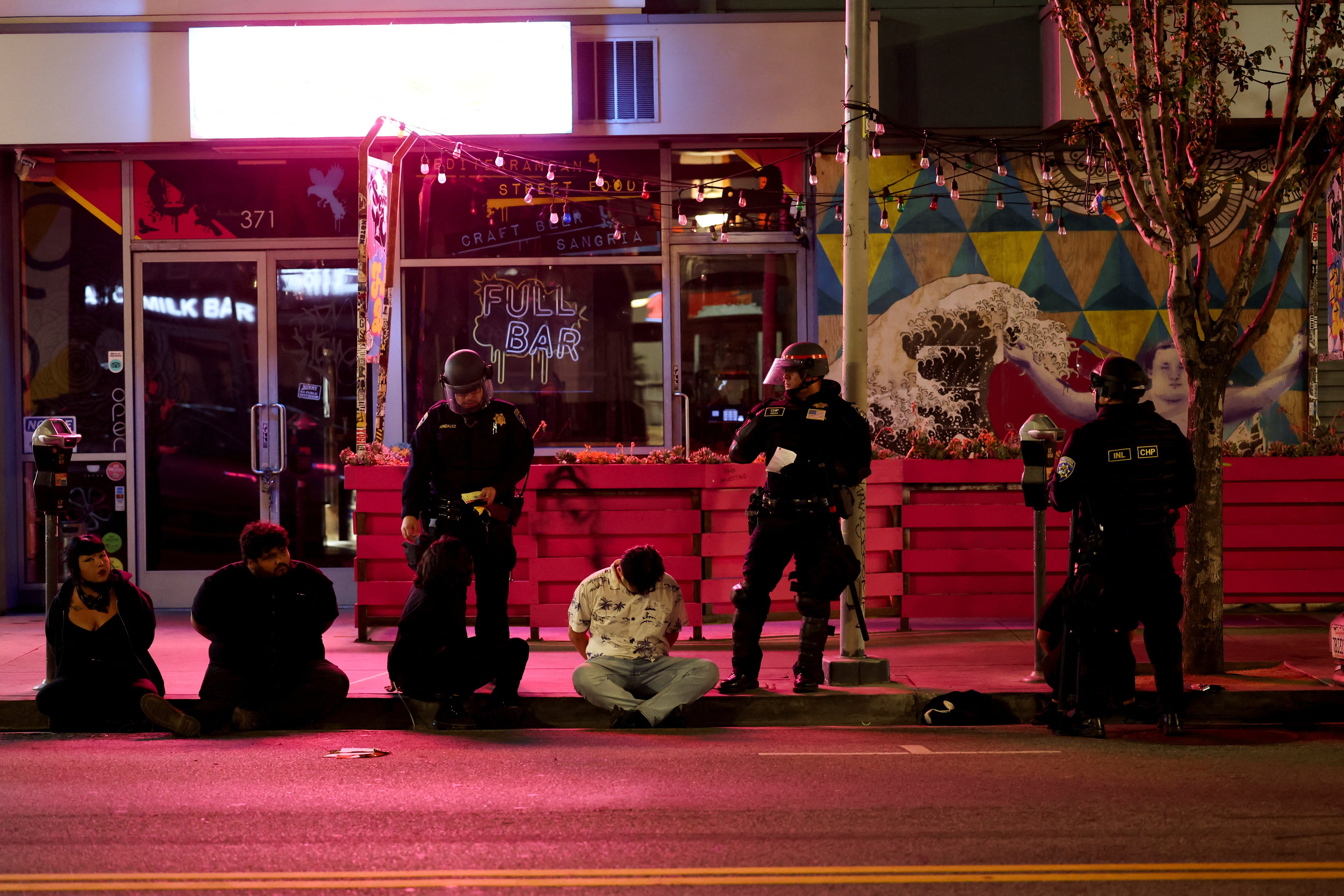 Detenciones durante las protestas en Los Ángeles.