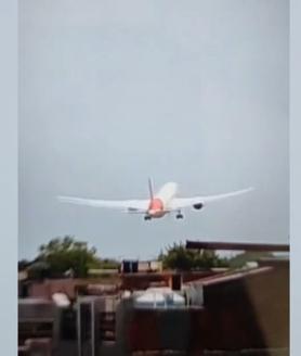 Imagen secundaria 2 - El Boeing 787-8 de Air India se estrelló sobre una zona residencial y dejó escenas dantescas