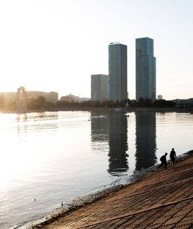 Imagen secundaria 2 - Astaná, símbolo de la modernización kazaja, se ha consolidado en las últimas décadas como un centro económico emergente en Asia Central, impulsada por inversiones en infraestructura, energía y tecnología