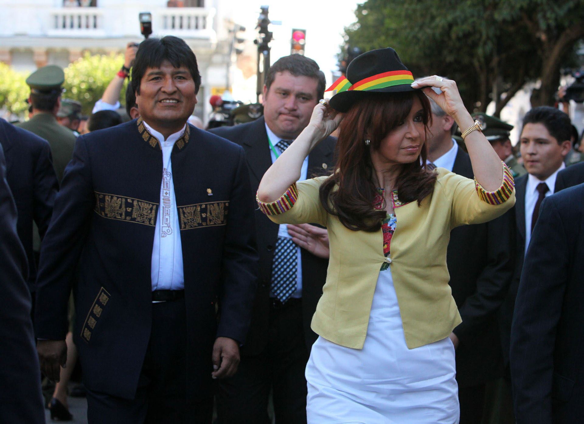 La expresidenta de Argentina, Cristina Fernández y su homólogo de Bolivia, Evo Morales en 2010