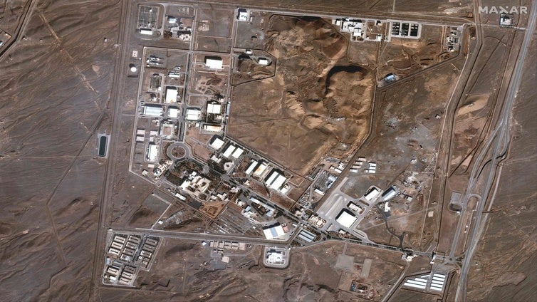 Israel e Irán potencian los planes nucleares en su carrera de armas