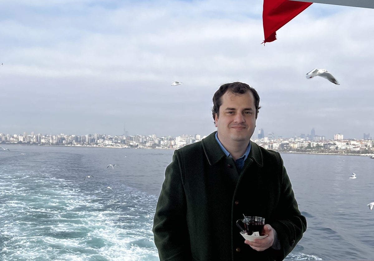 El analista Javier Gil Guerrero