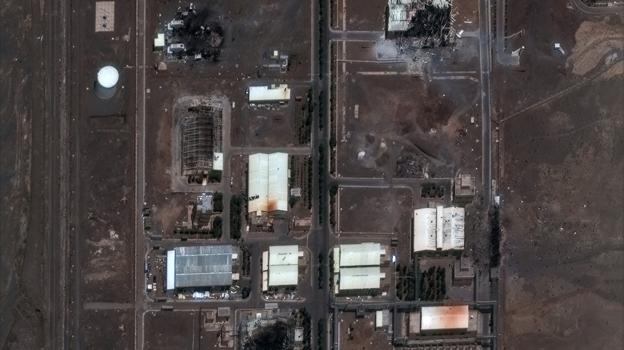 Imagen después - El complejo nuclear de Natanz, fotografiado el 14 de junio antes y después de sufrir el ataque