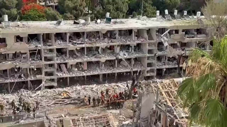 Treinta misiles iraníes impactan contra territorio israelí