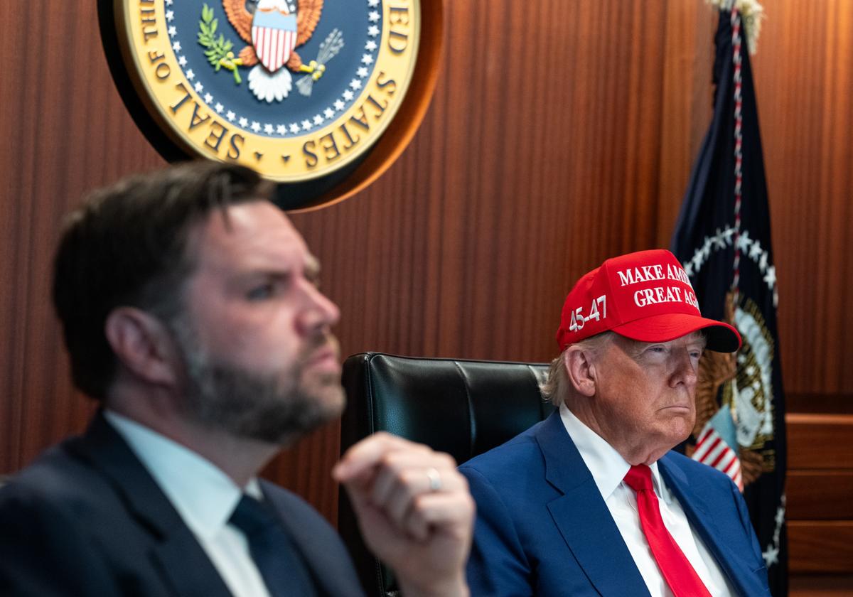 Trump y el vicepresidente JD Vance siguen los bombardeos a Irán desde la 'Situation Room'