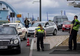 Lipotimias y colas en la frontera con Alemania en el primer día de controles de Polonia contra la inmigración ilegal