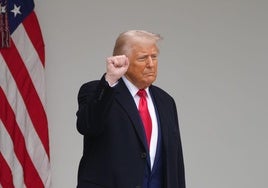 El Supremo de EE.UU. da luz verde a los despidos masivos de funcionarios de Trump