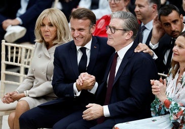 Macron y Starmer se reúnen en busca de un acuerdo migratorio ante el récord de cruces ilegales del Canal de la Mancha