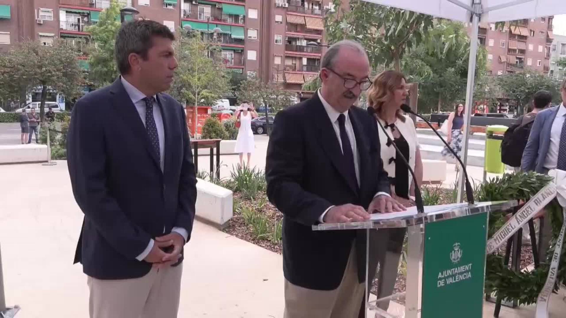Mazón y Catalá rinden homenaje a Miguel Ángel Blanco 28 años después de su asesinato