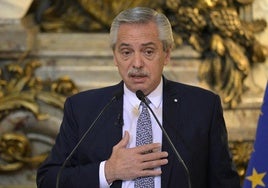 Procesan al expresidente argentino Alberto Fernández por corrupción
