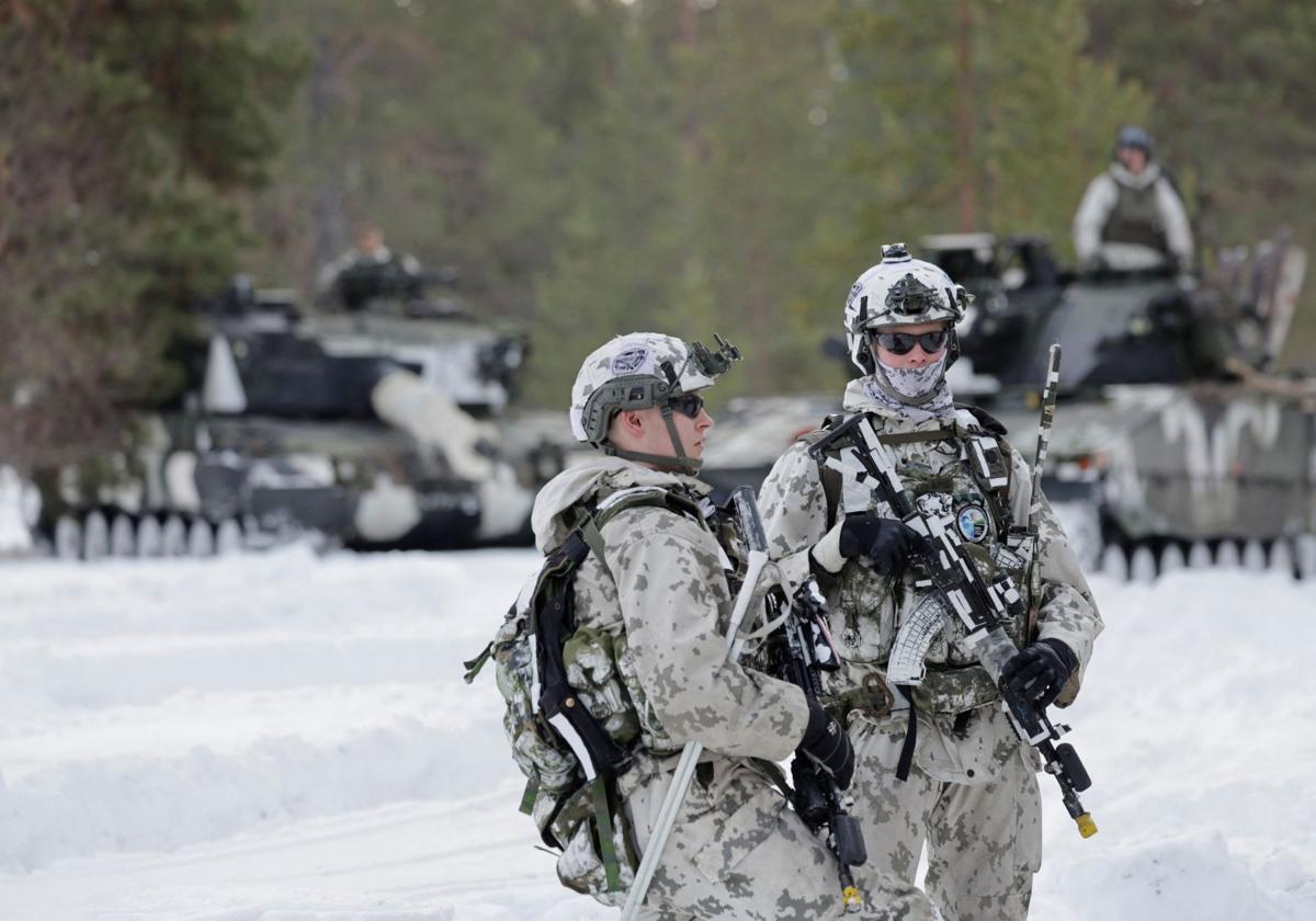 Finlandia se prepara ante un escenario de guerra con Rusia ofreciendo cursos de defensa a civiles
