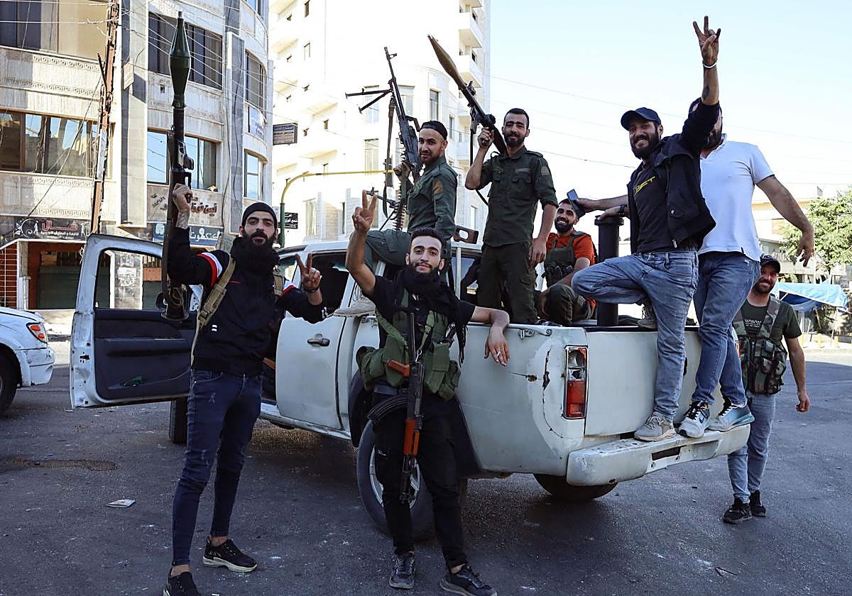 Combatientes drusos, tras la salida de las fuerzas gubernamentales sirias de Sueida