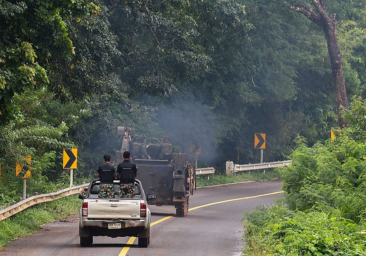 Continúan los ataques en la frontera entre Tailandia y Camboya pese al llamamiento de alto el fuego de Trump