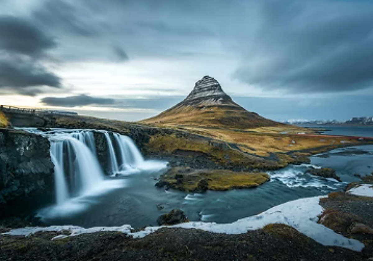 El país más seguro del mundo, sin ejército y con un papel clave en la OTAN