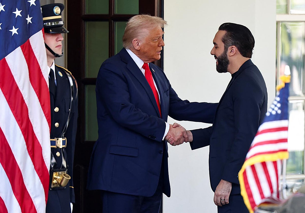 El presidente Trump recibe a su homólogo salvadoreño, Nayib Bukele, en la Casa Blanca el pasado mes de abril