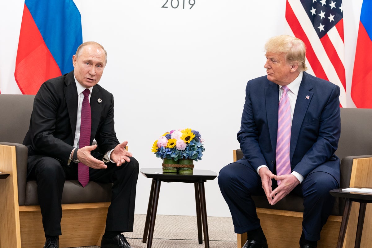 De la paz en 24 horas en Ucrania a la esperada cumbre entre Trump y Putin: diez meses de idas y venidas diplomáticas