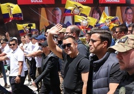 Noboa marcha contra la Corte Constitucional por bloquear sus leyes